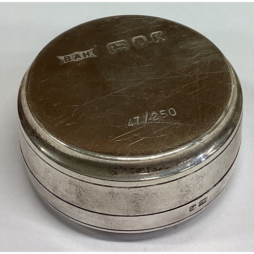 458 - A silver hinged box. Birmingham 1918. Approx. 31 grams. Est. £20 - £30.