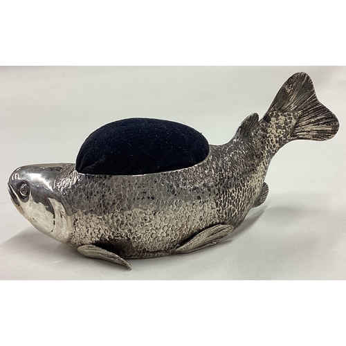 615 - A large 19th Century silver articulated fish pin cushion. Marked to base. Approx. 156 grams of gross... 