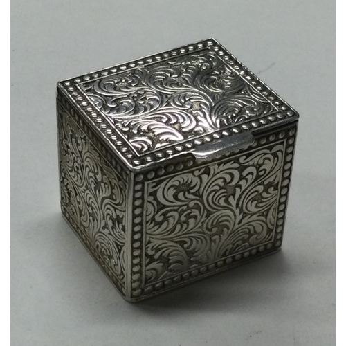 74 - A Turkish silver pill box with lift-off cover. Approx. 33 grams. Est. £20 - £30.