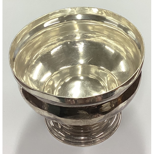 124 - An 18th Century silver bowl. London 1753. Approx. 211 grams. Est. £500 - £800.