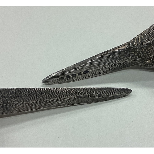 146 - A fine pair of silver figures of pheasants. Import marked to tails. Approx. 387 grams. Est. £600 - £... 