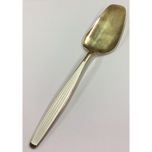 158 - A Norwegian silver and enamelled ice cream spoon. Approx. 57 grams. Est. £60 - £80.