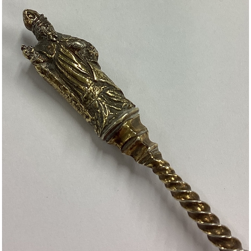 161 - An Antique early silver gilt Apostle spoon. Approx. 59 grams. Est. £50 - £80.