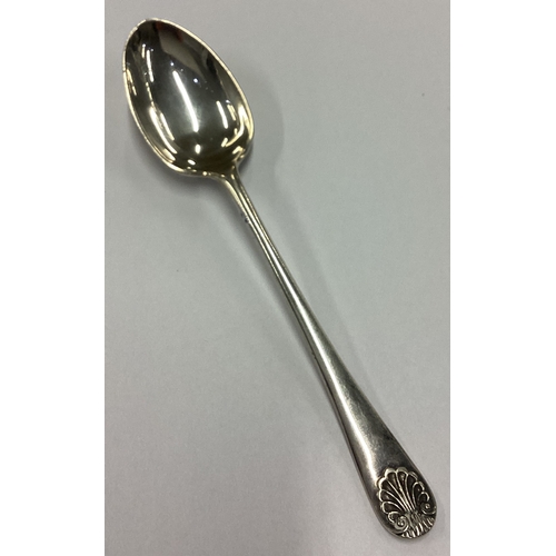 191 - A silver picture back spoon decorated with stags in the Georgian style. Sheffield 1902. Approx. 13 g... 