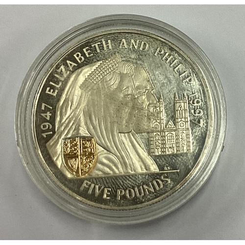 248 - A cased silver Elizabeth II Bailiwick of Jersey coin. Approx. 28 grams. Est. £30 - £40.