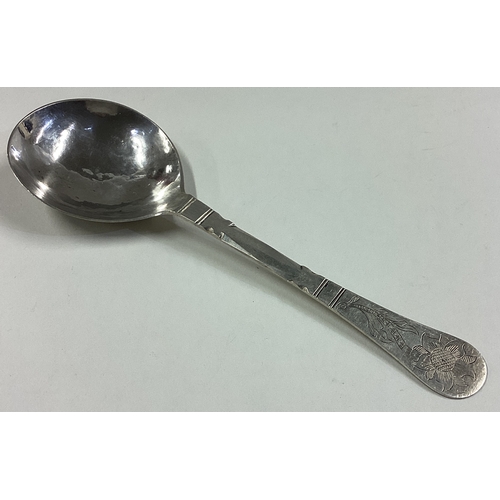 25 - An early 18th Century Scandinavian silver spoon with fine engraving. Approx. 35 grams. Est. £200 - £... 