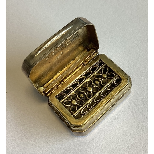 264 - A George III silver vinaigrette. Birmingham 1809. By Matthew Linwood. Approx. 13 grams. Est. £100 - ... 