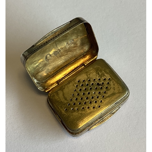 268 - A George III silver vinaigrette. Birmingham 1811. By Matthew Linwood. Approx. 10 grams. Est. £100 - ... 