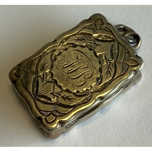 270 - An engraved George III silver vinaigrette. Birmingham 1811. By George Unite. Approx. 12 grams. Est. ... 