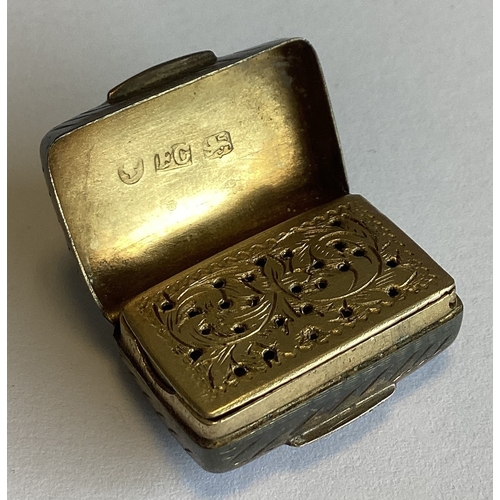 271 - A Victorian silver vinaigrette. Birmingham 1842. By Francis Clark. Approx. 9 grams. Est. £100 - £150... 