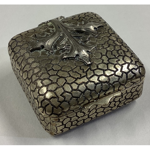 30 - A rare novelty silver snuff box with hinged cover. Circa 1900. Approx. 36 grams. Est. £100 - £150.