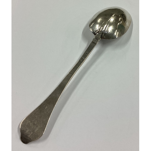 472 - EXETER: An early Queen Anne Britannia silver dog nose rat tail spoon. 1712. Approx. 35 grams. Est. £... 