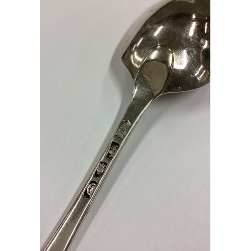 489 - HESTER BATEMAN: A silver tablespoon. London 1780. Approx. 60 grams. Est. £80 - £120.