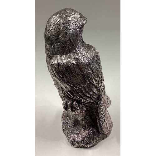 498 - A large and heavy Naturalistic silver figure of an owl. Sheffield 2001. By CS. Approx. 743 grams of ... 