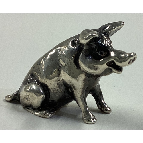 67 - A silver figure of a pig. Circa 1970. Approx. 30 grams. Est. £40 - £60.