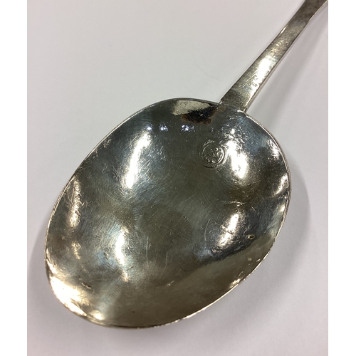 733 - EXETER: A silver Puritan spoon. Marked to bowl. Approx. 37 grams. Est. £600 - £800.