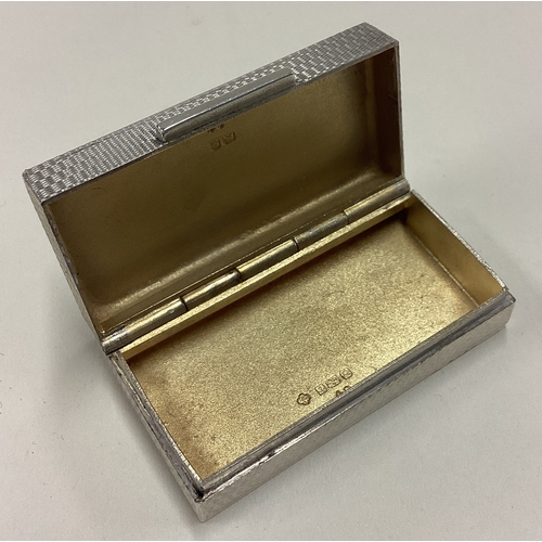 742 - A fine engine turned pill box with hinged cover. London 1990. By Asprey. Approx. 56 grams. Est. £80 ... 