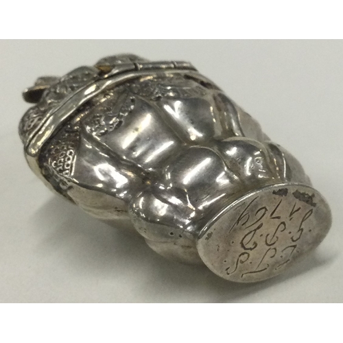 702 - An early 18th Century silver marriage box with hinged lid. 1769. Approx. 31 grams. Est. £80 - £120.