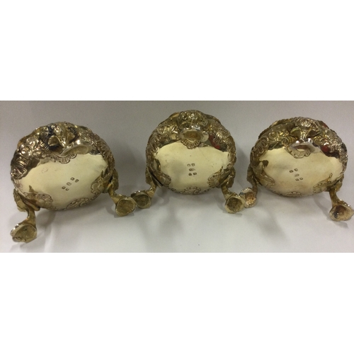 417 - A set of four George III silver gilt salts with chased decoration. London 1812. By William Pitts. Ap... 