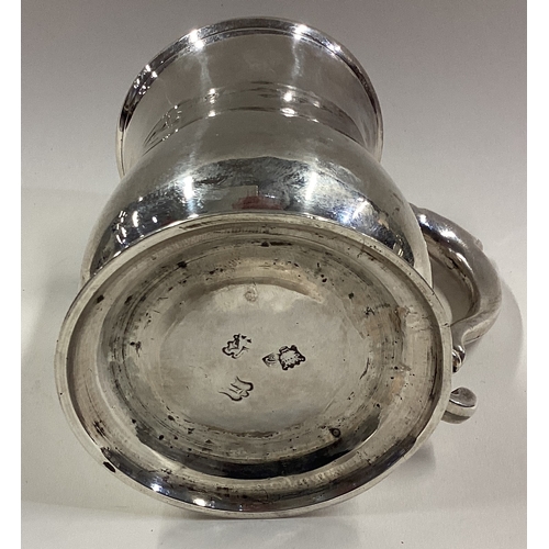 123 - An 18th Century silver half pint mug. London 1753. Approx. 176 grams. Est. £200 - £300.