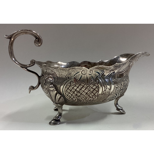 133 - An 18th Century Georgian silver sauce boat. London 1780. Approx. 111 grams. Est. £100 - £150.