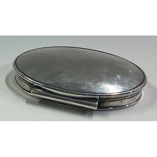 205 - An oval 18th Century silver snuff box with gilt interior. Circa 1730. Approx. 45 grams. Est. £250 - ... 