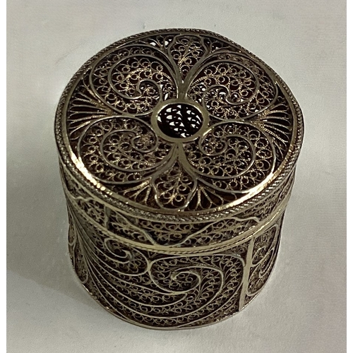 234 - An 18th Century silver gilt filigree bougie box. Circa 1780. Approx. 31 grams. Est. £250 - £300.