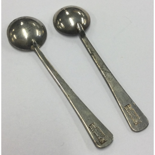 377 - A rare pair of Chinese silver and enamelled spoons. Marked to backs. Circa 1900. Approx. 6 grams. Es... 