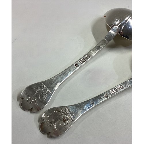 437 - A fine and rare pair of Victorian Britannia Standard silver sauce ladles. London 1887. Approx. 124 g... 