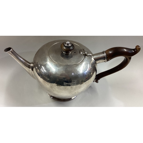 602 - A George I silver bullet shaped teapot. Marked to base. London 1724. By Humphrey Payne. Approx. 420 ... 