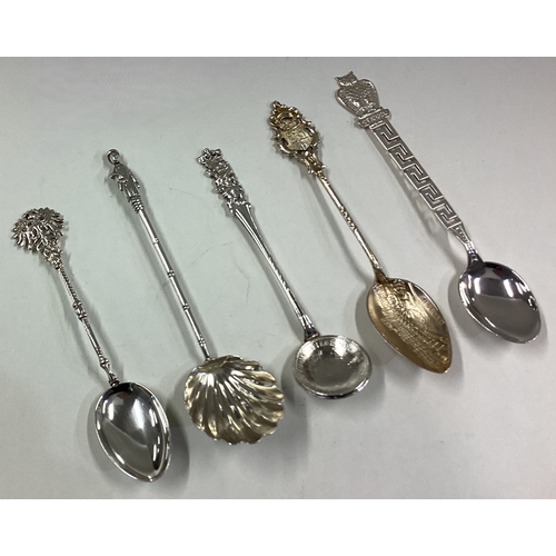 688 - A group of five cast silver spoons. Various dates and makers. Approx. 50 grams. Est. £30 - £50.