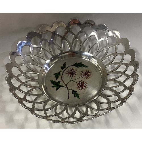 714 - A large silver and enamelled pierced bowl with floral decoration. Birmingham 1908. Approx. 105 grams... 