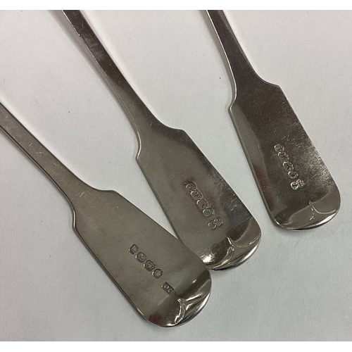 722 - EXETER: A heavy matched set of three silver fiddle pattern tablespoons. By John Stone. Approx. 213 g... 