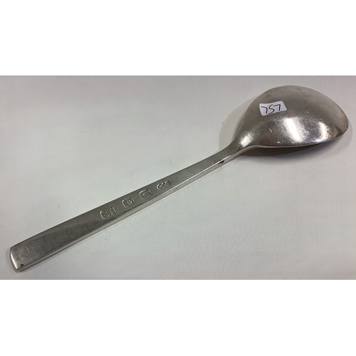 757 - A large silver spoon. London 1966. By Gerald Benney. Approx. 72 grams. Est. £60 - £80.