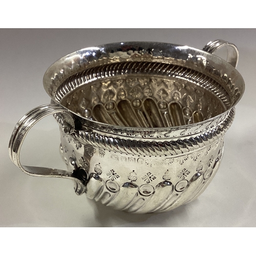 764 - An early style Victorian silver porringer. London 1887. By Charles Stuart Harris. Approx. 70 grams. ... 