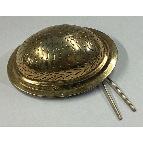 767 - A fine 19th Century French silver gilt tea strainer. Approx. 27 grams. Est. £80 - £120.