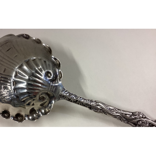 91 - GORHAM: A Sterling silver ice cream server with embossed decoration. Approx. 112 grams. Est. £120 - ... 