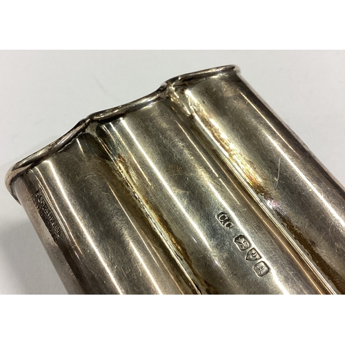 101 - CHESTER: A fine quality silver cigar holder. 1901. By Cohen Charles. Approx. 90 grams. Est. £150 - £... 