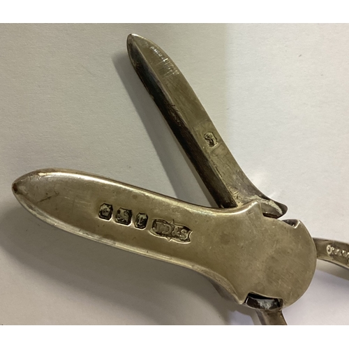 120 - A pair of chased Victorian silver grape scissors. 1897. Approx. 75 grams. Est. £50 - £60.