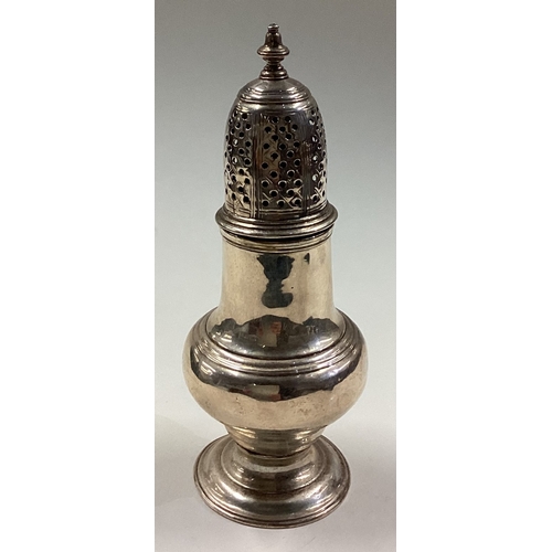 297 - An 18th Century George II silver sugar caster. London 1739. Approx. 100 grams. Est. £150 - £200.