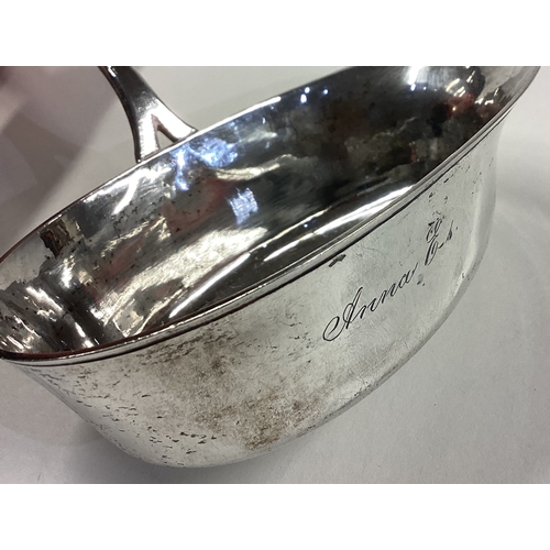 347 - An 18th Century Continental silver toddy ladle. Approx. 110 grams. Est. £200 - £300.