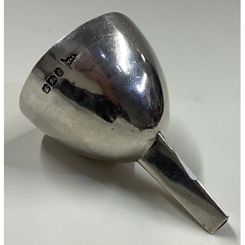 387 - An unusual shaped silver funnel. Sheffield. By Walker & Hall. Approx. 29 grams. Est. £30 - £40.