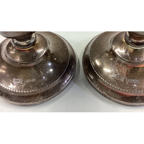 436 - A pair of silver candlesticks. Birmingham. Approx. 195 grams of gross weight. Est. £30 - £40.