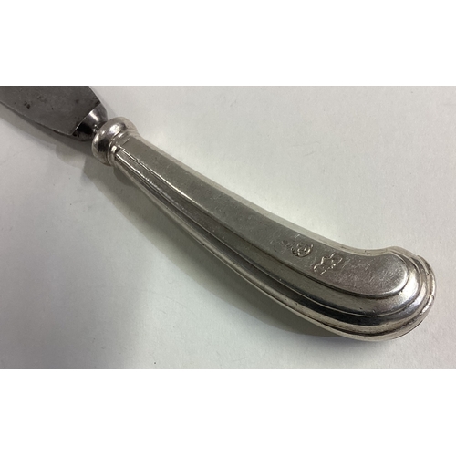 446 - A silver knife. By Tiffany & Co. Approx. 108 grams. Est. £100 - £150.