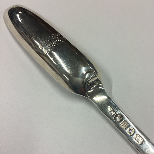 46 - A good Georgian silver double-ended marrow scoop. London. By CH. Approx. 52 grams. Est. £50 - £80.