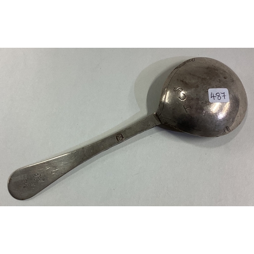 487 - An 18th Century Scandinavian silver spoon. Marked to reverse. Approx. 29 grams. Est. £100 - £150.