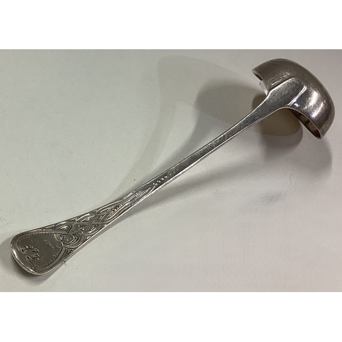 515 - A large novelty silver toy toddy ladle. Birmingham 1815. By Thornton. Approx. 27 grams. Est. £40 - £... 