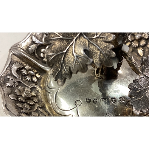 525 - A Naturalistic Victorian silver chamberstick. Birmingham 1848. By Joseph Wilmore. Approx. 86 grams. ... 