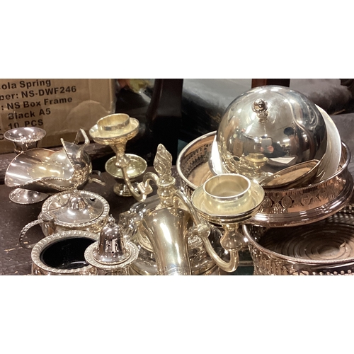 618 - A good collection of silver plated cruets, coasters etc. Est. £20 - £30.