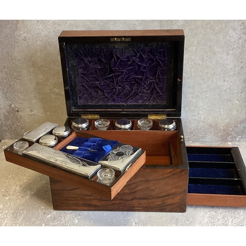 622 - A good late Victorian silver plated travelling vanity set. Est. £40 - £60.